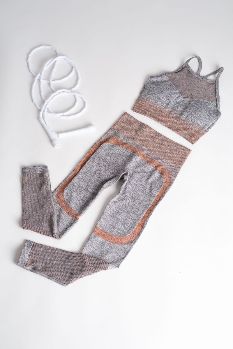 Arianna Gray Set